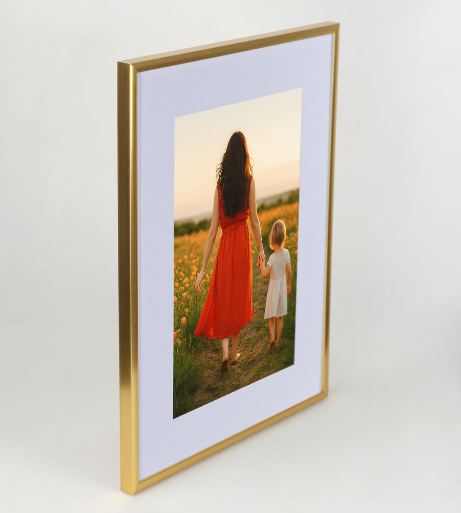 New Lifestyle Kunststoff Bilderrahmen mit Passepartout & Kunststoffglas Collage Wanddeko Poster Hoch- & Querformat - Farbe: Gold | Format: 30x40