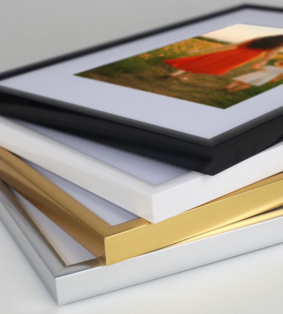 New Lifestyle Kunststoff Bilderrahmen mit Passepartout & Kunststoffglas Collage Wanddeko Poster Hoch- & Querformat - Farbe: Schwarz | Format: 30x30