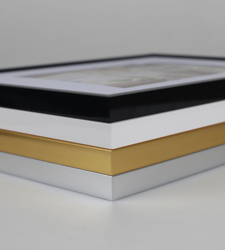 New Lifestyle Kunststoff Bilderrahmen mit Passepartout & Klarglas Collage Wanddeko Poster - Farbe: Gold | Format: 30x30