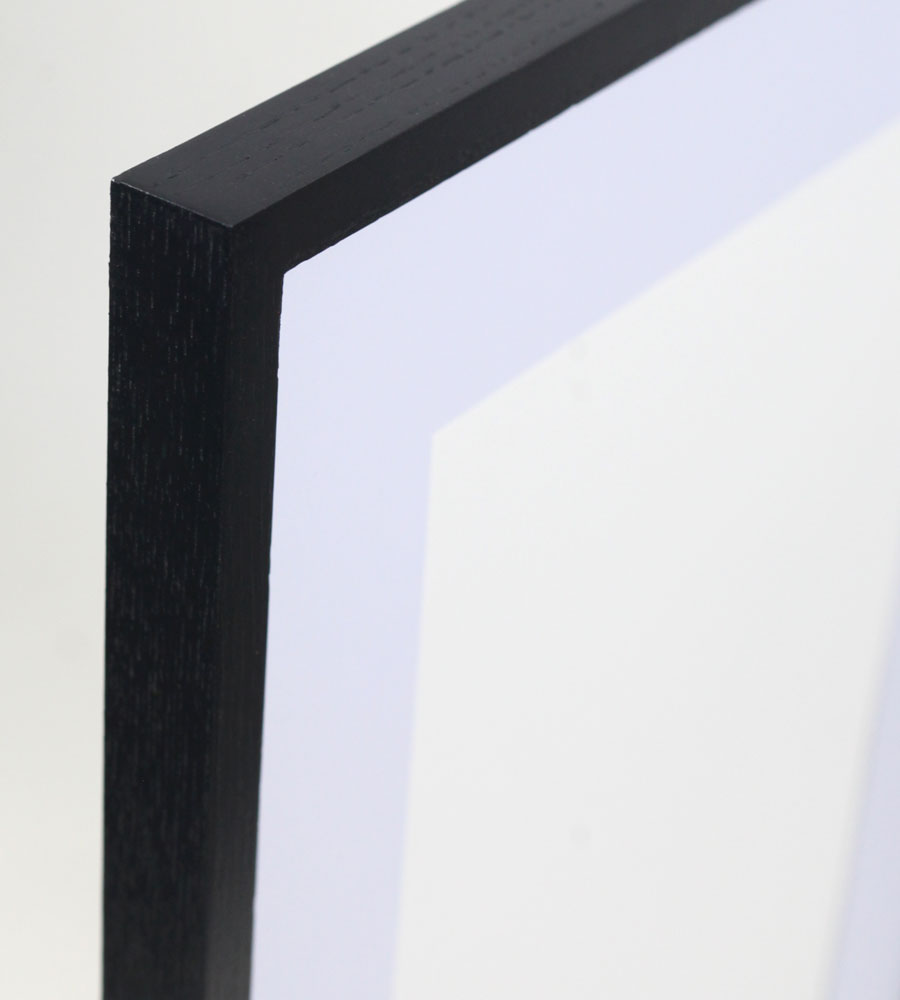Bilderrahmen Massivholz Eiche mit Passepartout & gehärtetem Echtglas Oak wood frame Tempered glass HR-12 - Farbe: Schwarz | Format: 21x29,7 DIN A4