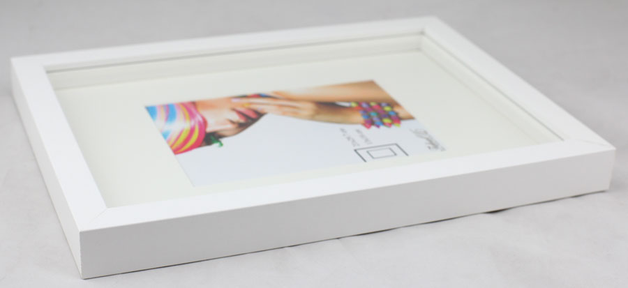 3D Objektrahmen Bilderrahmen mit Passepartout & gehärtetem Glas Holz MDF Rahmen Foto Poster - Farbe: Weiß | Format: 30x40